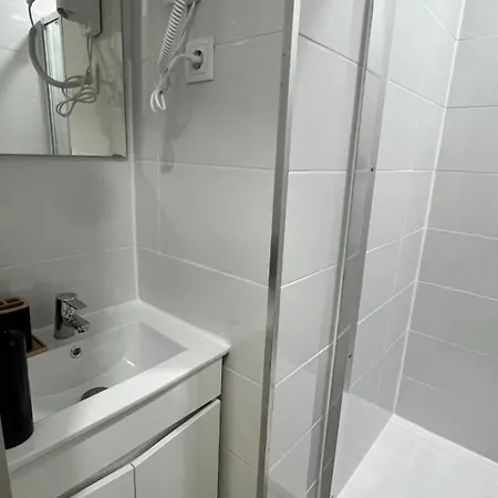 Privat bolig -luciano Cordeiro 3 Andar *